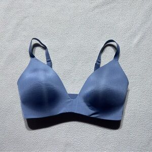 Skims Seamless Tshirt Demi bra.